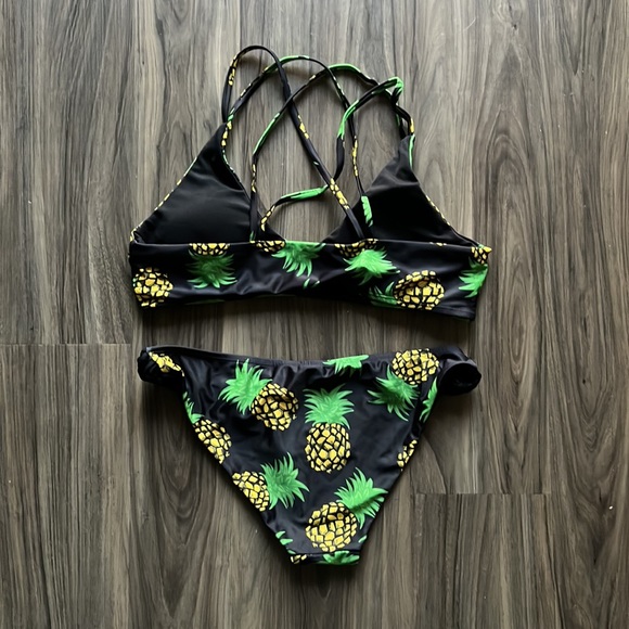 Bikini Swimsuit - Picture 2 of 7